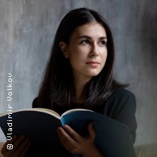 Alexandra Dovgan - Th&eacute;&acirc;tre des Champs Elys&eacute;es, Paris